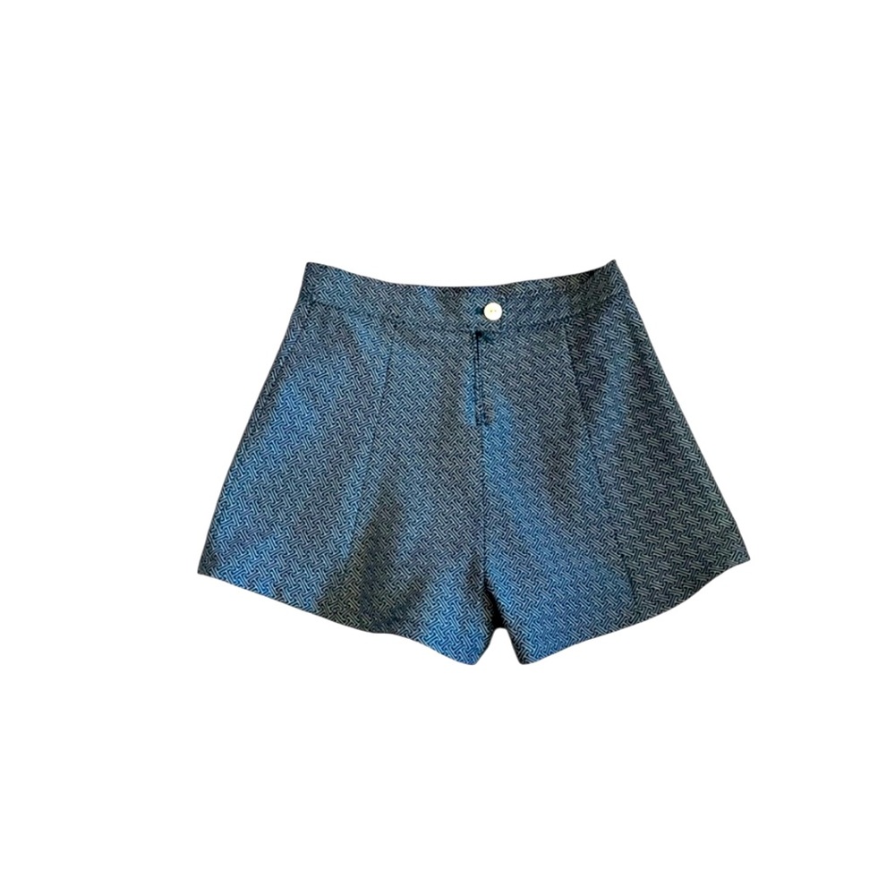 🚨𝐂𝐋𝐄𝐀𝐑𝐎𝐔𝐓 𝐒𝐀𝐋𝐄🚨𝐅𝐈𝐓 𝐍 𝐅𝐋𝐀𝐑𝐄 High waisted Teal coloured Shorts